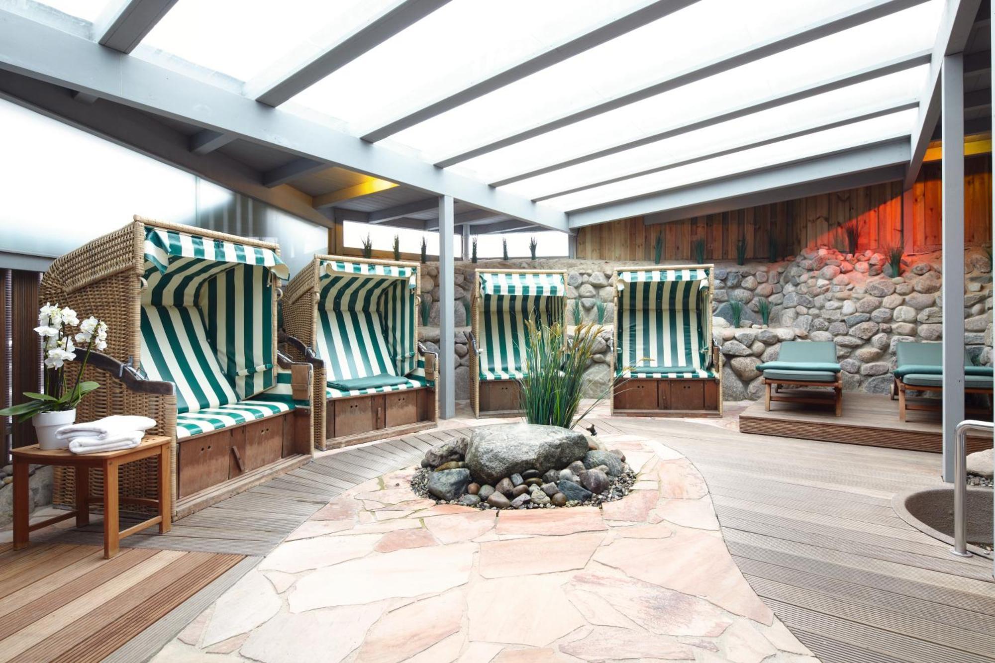 Ambassador Hotel & Spa سانكت بيتر اوردنغ المظهر الخارجي الصورة