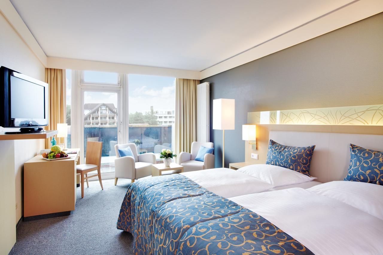 Ambassador Hotel & Spa سانكت بيتر اوردنغ المظهر الخارجي الصورة