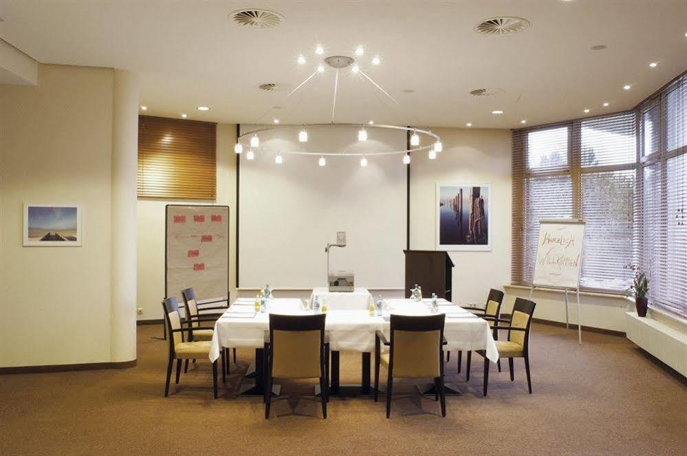 Ambassador Hotel & Spa سانكت بيتر اوردنغ المظهر الخارجي الصورة